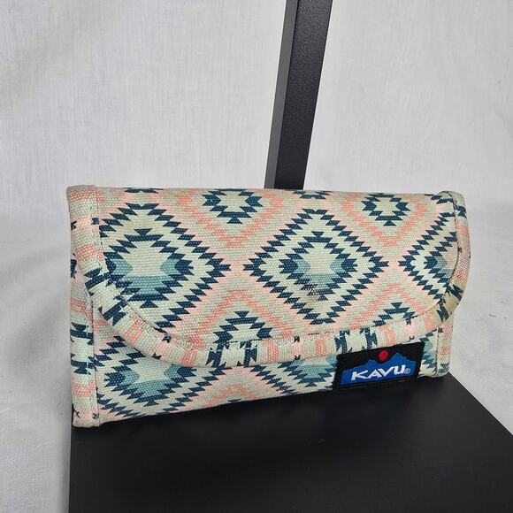 Kavu Tri-Fold Wallet Cotton Pink White Blue Geo Aztec - Picture 6 of 13